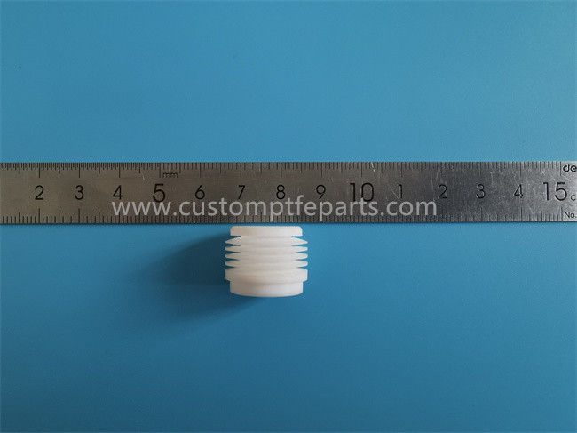 Le connecteur flexible de tube de PTFE a adapté les garnitures aux besoins du client de tuyau blanches de PTFE